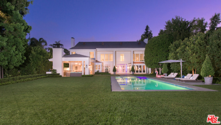 6 Bed Home for Sale in Los Angeles, California
