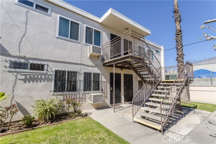 Residential Home in North Hollywood