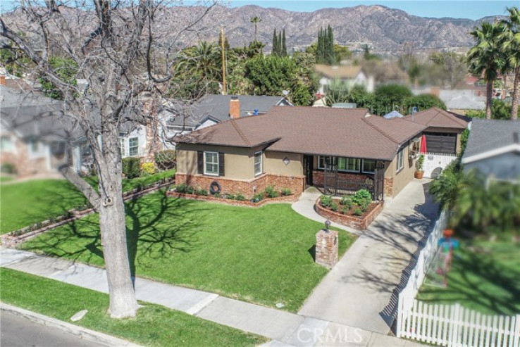 3 Bed Home for Sale in Burbank, California