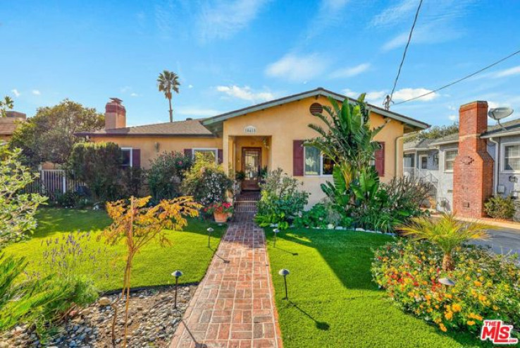 3 Bed Home for Sale in Tujunga, California