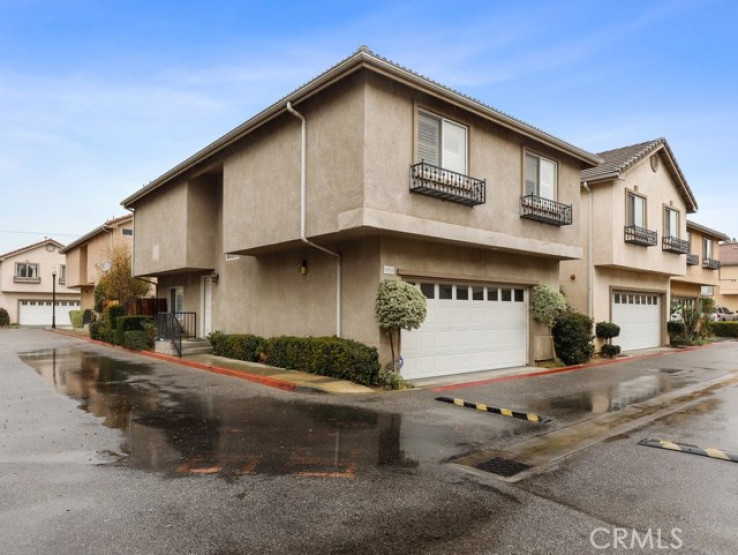 3 Bed Home for Sale in Van Nuys, California