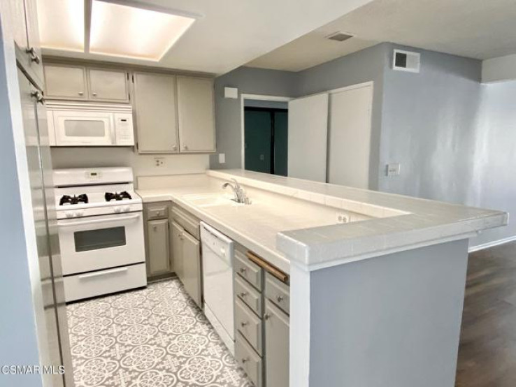 1 Bed Home for Sale in Newbury Park, California