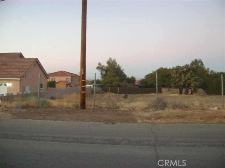 Land in Palmdale