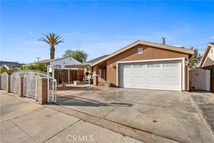 4 Bed Home for Sale in Compton, California