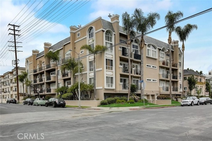 2 Bed Home for Sale in Los Angeles, California