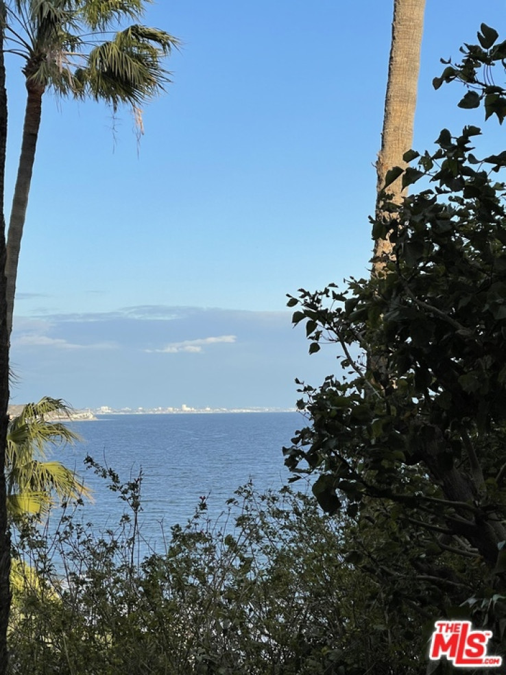  Home for Sale in Malibu, California