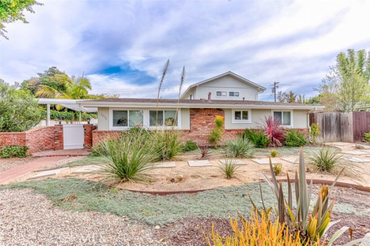4 Bed Home for Sale in Costa Mesa, California