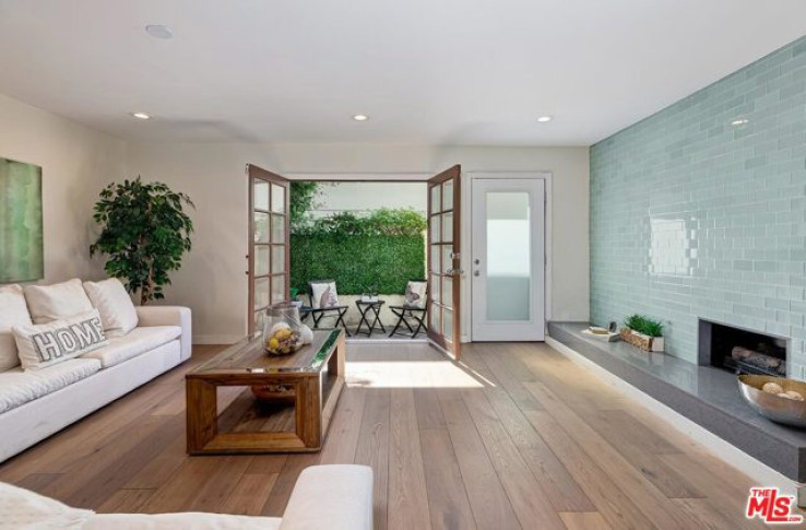 Residential Home in Brentwood