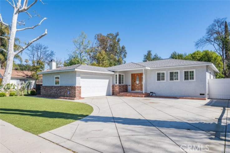 Residential Home in Lake Balboa