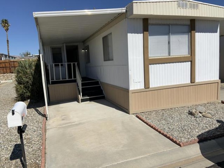 2 Bed Home to Rent in Desert Hot Springs, California