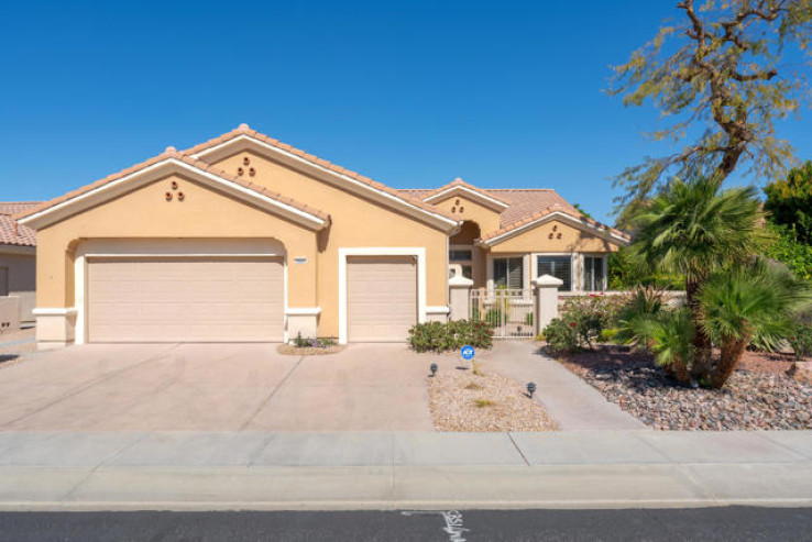 2 Bed Home for Sale in Palm Desert, California
