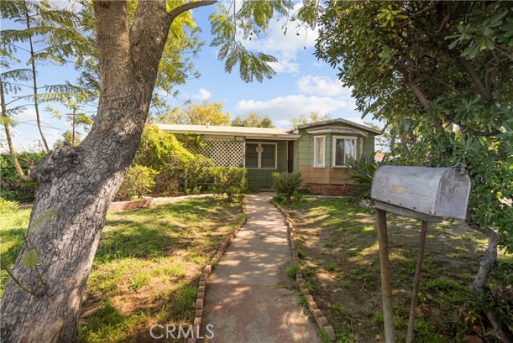 2 Bed Home for Sale in North Hollywood, California