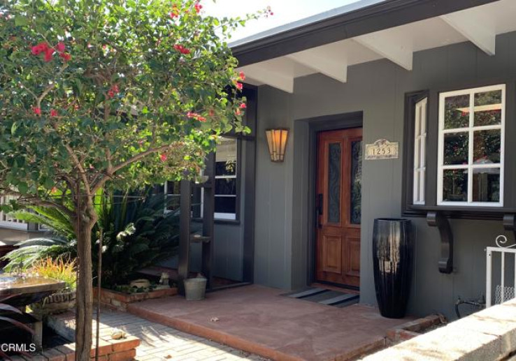 2 Bed Home for Sale in Burbank, California
