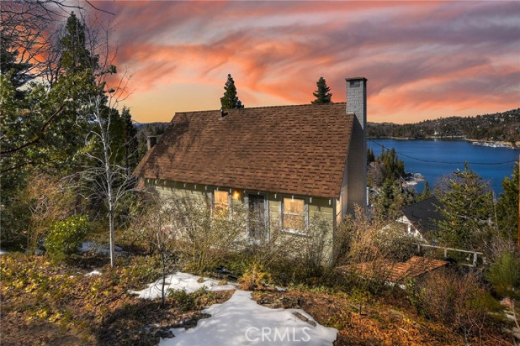Residential Home in Arrowhead Woods