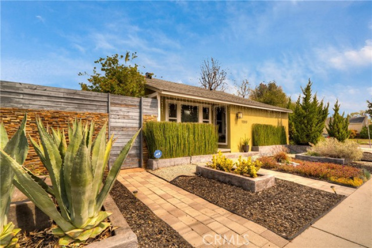 Residential Home in North Hollywood