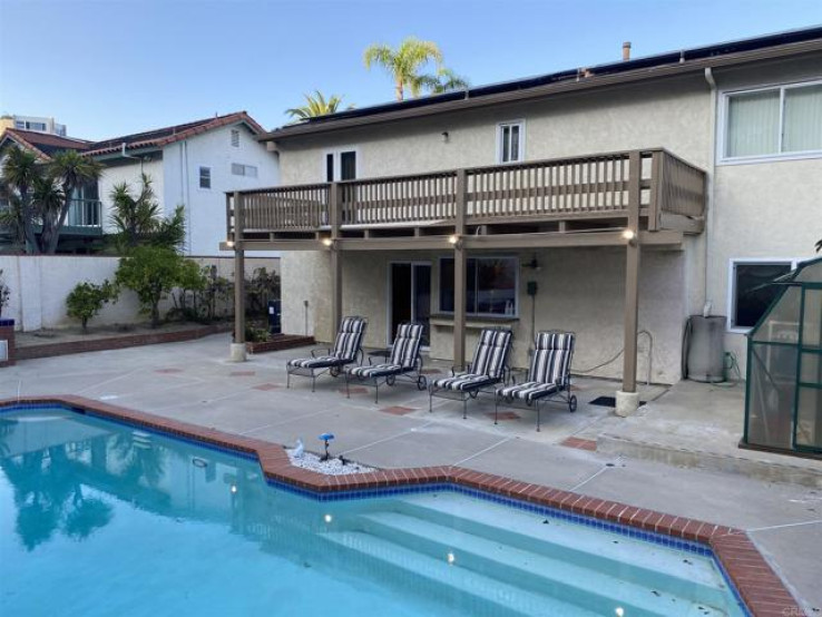 5 Bed Home to Rent in Pacific Beach (San Diego), California