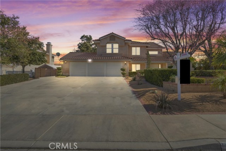 5 Bed Home for Sale in Palmdale, California