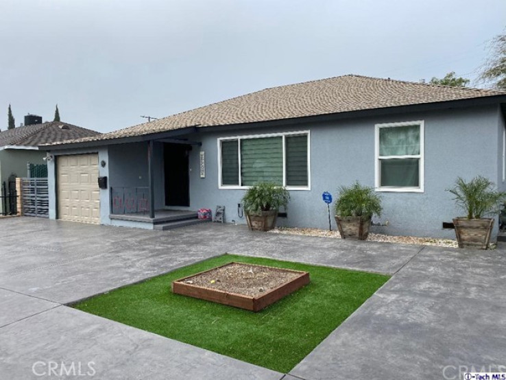 3 Bed Home for Sale in Sun Valley, California
