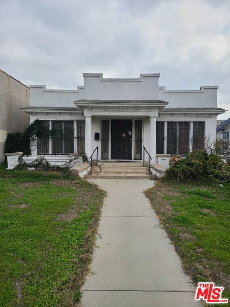 3 Bed Home for Sale in Los Angeles, California