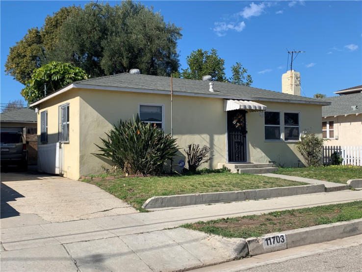 Residential Home in North Hawthorne