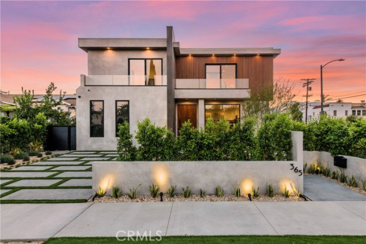 5 Bed Home for Sale in Los Angeles, California