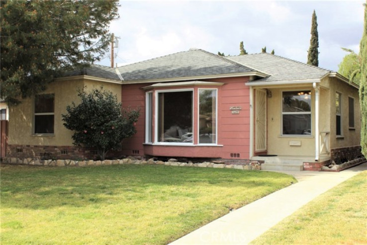 Residential Home in Lake Balboa