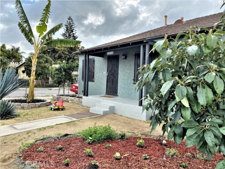 Residential Home in Compton N of Rosecrans, E of Central