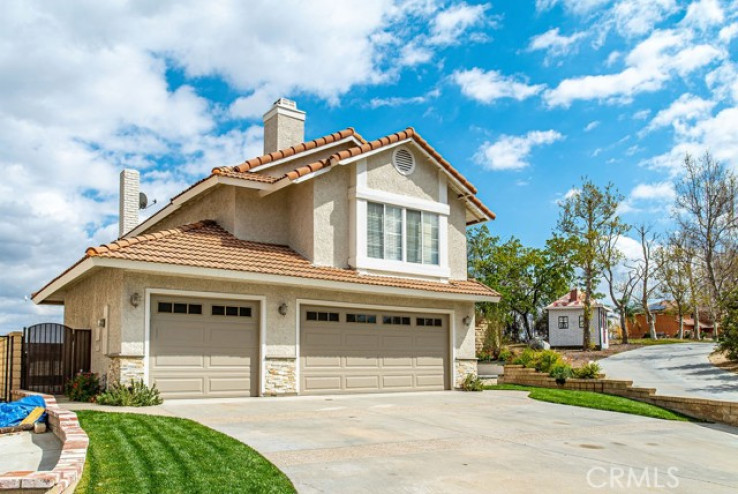 4 Bed Home for Sale in Saugus, California