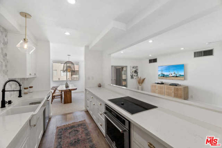 1 Bed Home for Sale in West Hollywood, California