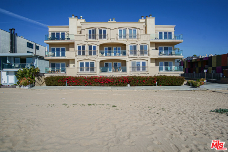 3 Bed Home for Sale in Playa del Rey, California