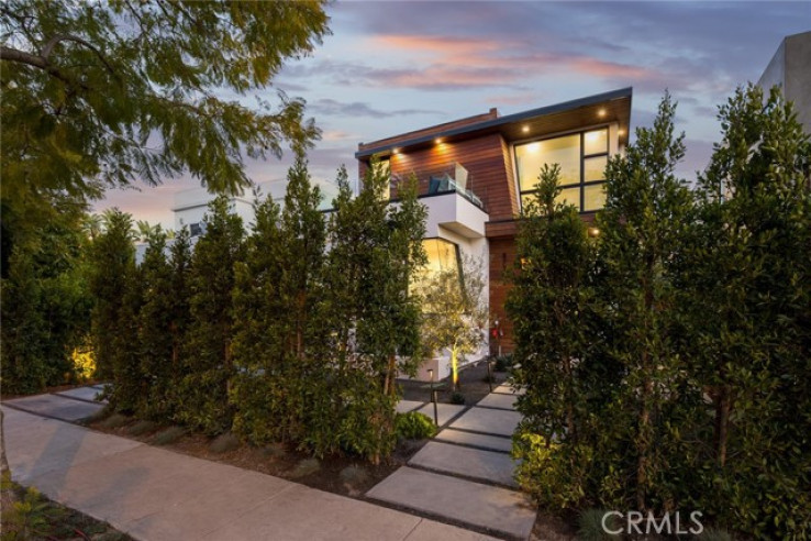 4 Bed Home for Sale in West Hollywood, California