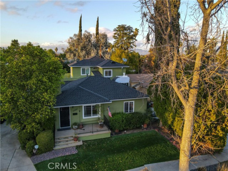 Residential Home in Encino