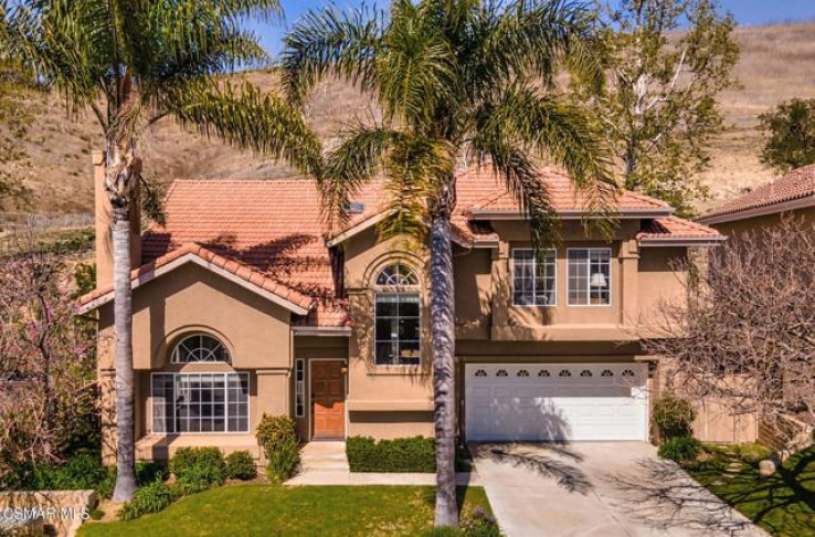 4 Bed Home for Sale in Oak Park, California