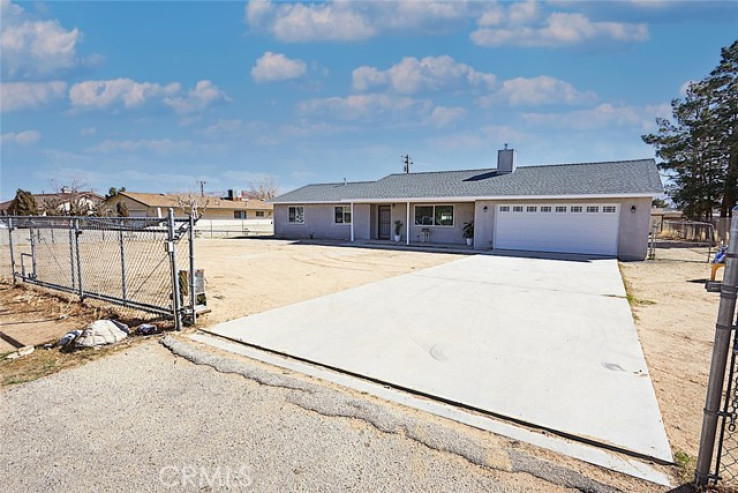 3 Bed Home for Sale in Apple Valley, California
