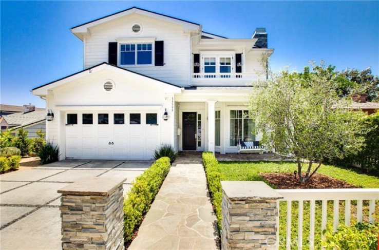 4 Bed Home for Sale in Pacific Palisades, California