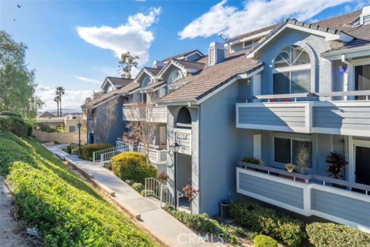 2 Bed Home for Sale in Canyon Country, California