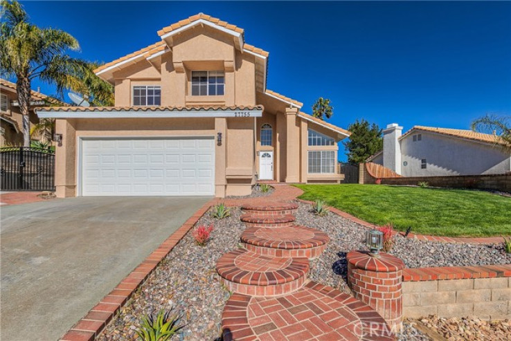 4 Bed Home for Sale in Castaic, California