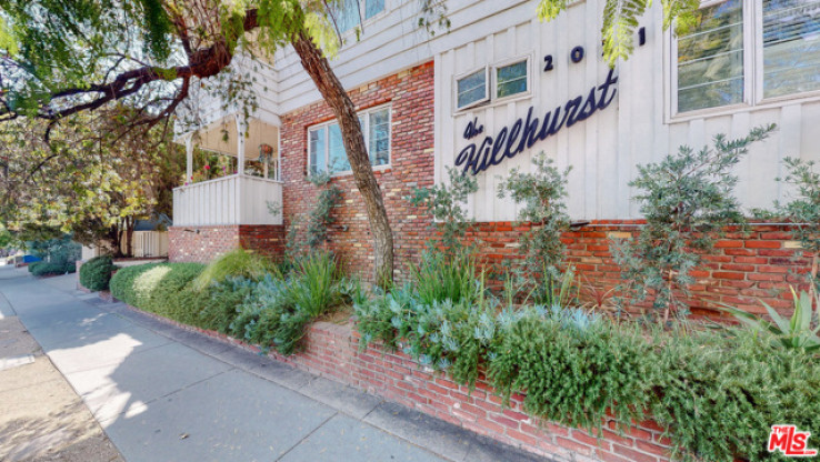 2 Bed Home for Sale in Los Angeles, California
