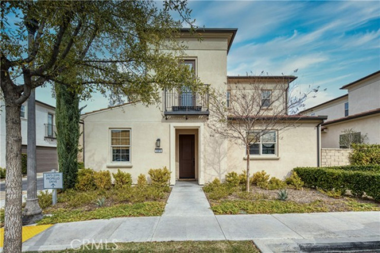 4 Bed Home for Sale in Saugus, California