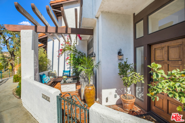 2 Bed Home for Sale in Pacific Palisades, California