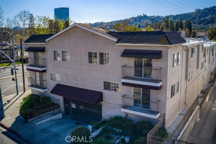 2 Bed Home for Sale in Studio City, California