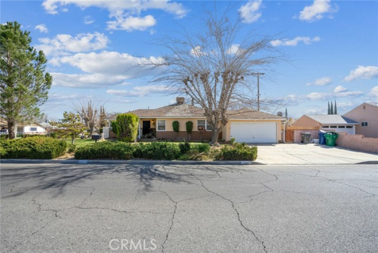 3 Bed Home for Sale in Palmdale, California