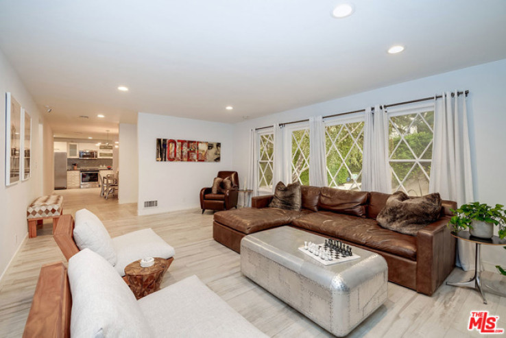 Residential Home in Sunset Strip - Hollywood Hills West
