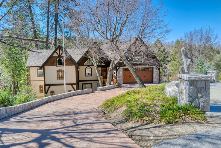 4 Bed Home for Sale in Lake Arrowhead, California