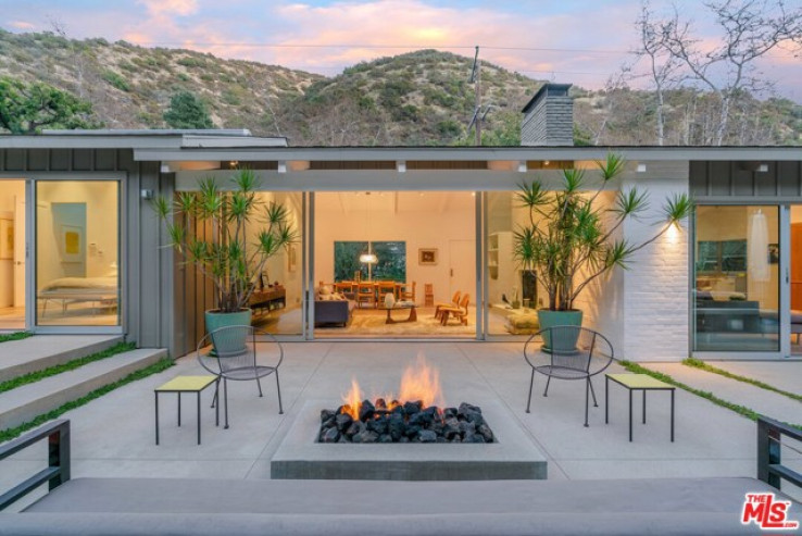 3 Bed Home for Sale in Los Angeles, California