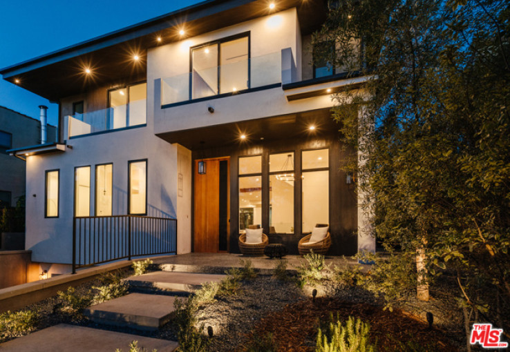 5 Bed Home for Sale in Pacific Palisades, California