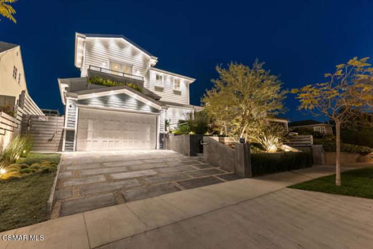 5 Bed Home for Sale in Los Angeles, California