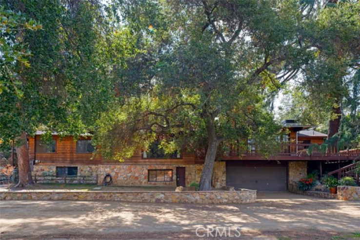 4 Bed Home for Sale in Shadow Hills, California