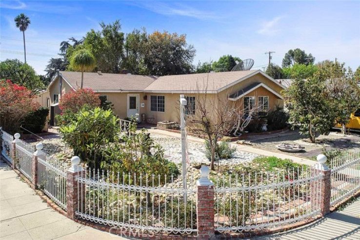 Residential Home in Granada Hills
