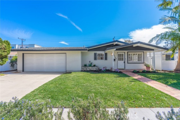 3 Bed Home for Sale in Costa Mesa, California